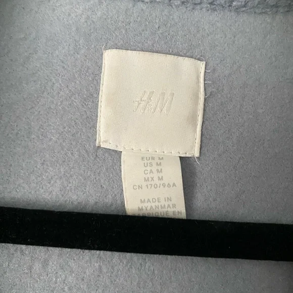H&M Shacket - Picture 4 of 5